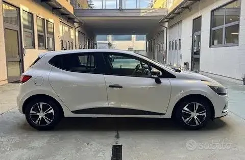 Renault Clio 2017 photo 3