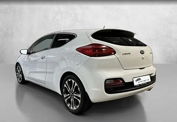 Kia Ceed 2013 photo 4