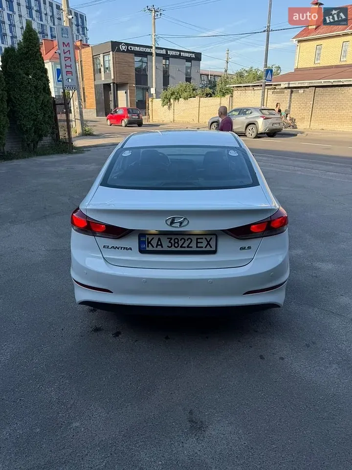 Hyundai Elantra 2016 photo 4