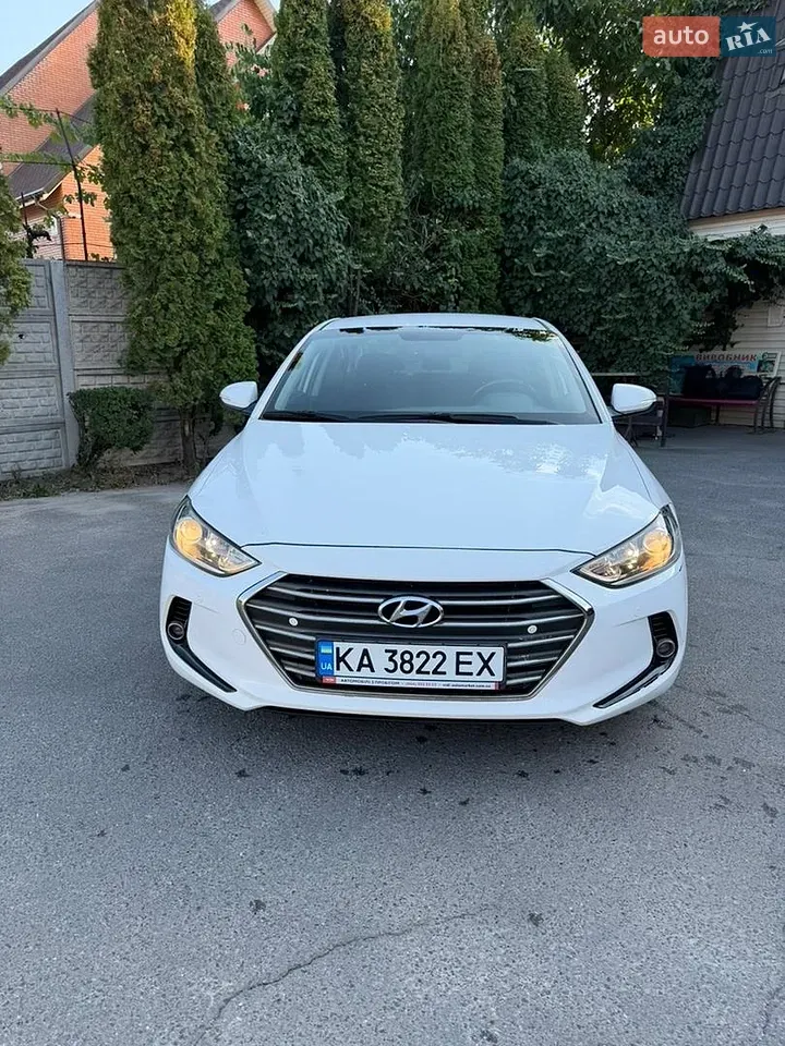 Hyundai Elantra 2016 photo 2