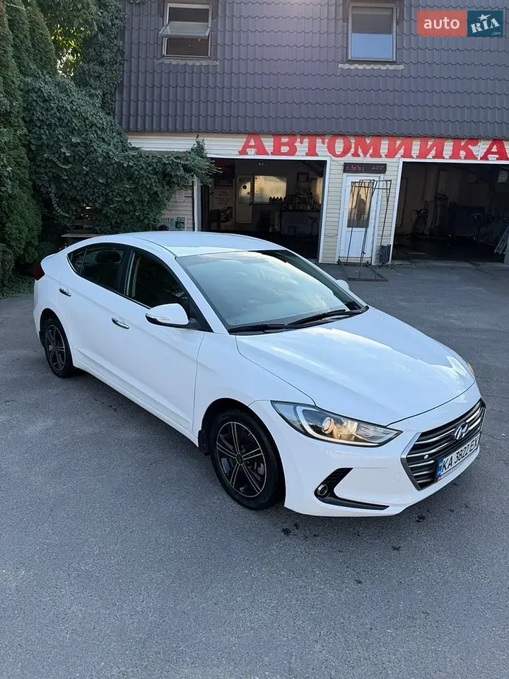 Hyundai Elantra 2016 photo 3
