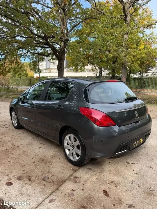 Peugeot 308 2012 photo 4