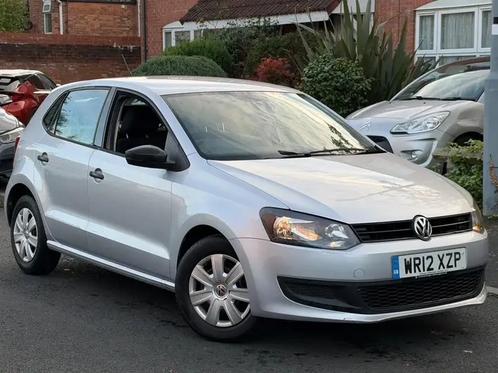 Volkswagen Polo 2012 photo 2