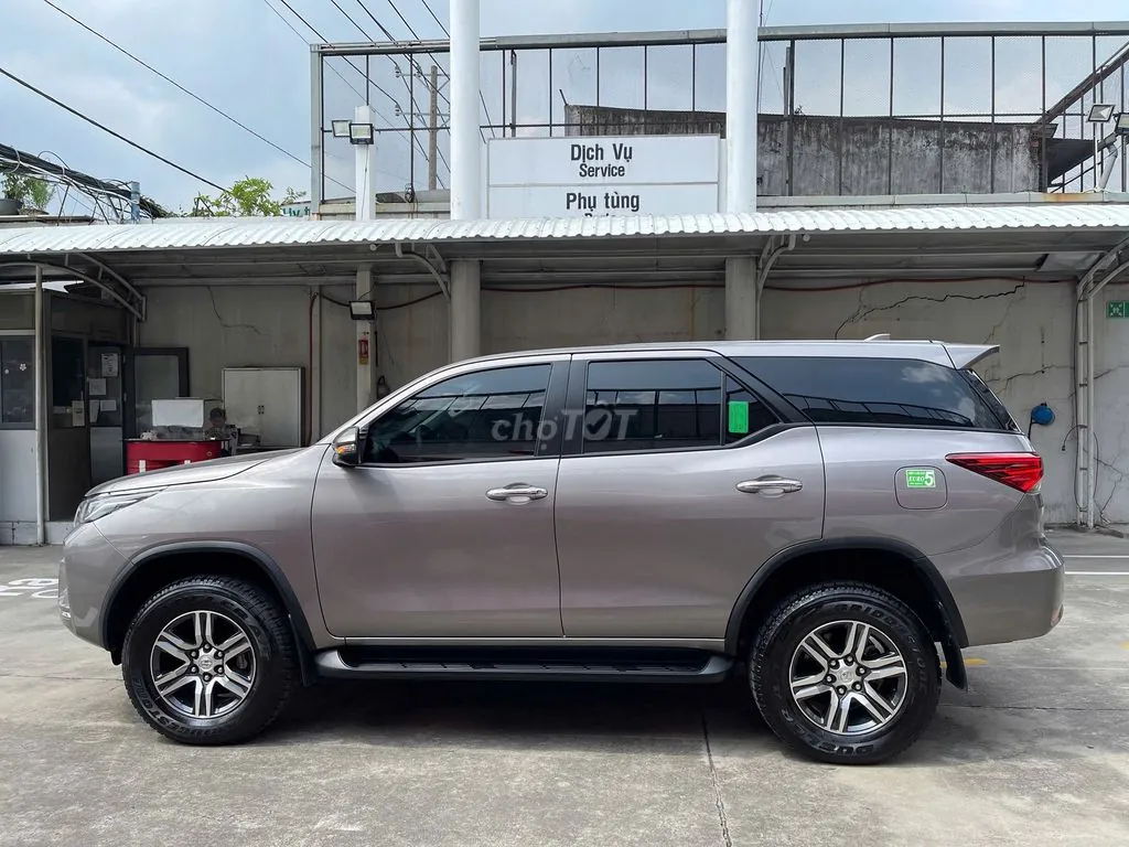Toyota Fortuner 2024 photo 3