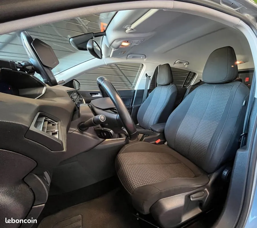 Peugeot 308 2021 photo 5