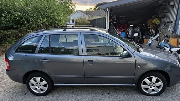 Skoda Fabia 2005 photo 3