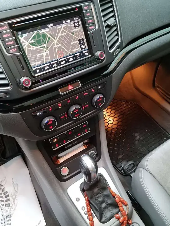 Volkswagen Sharan 2016 photo 3