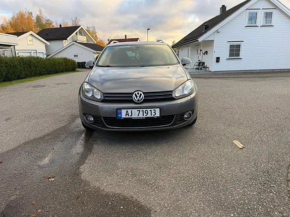 Volkswagen Golf Vi 2011 photo 2