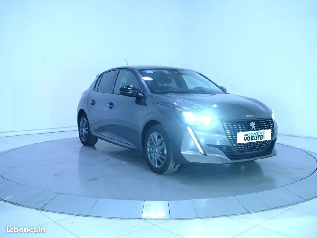 Peugeot 208 2022 photo 3