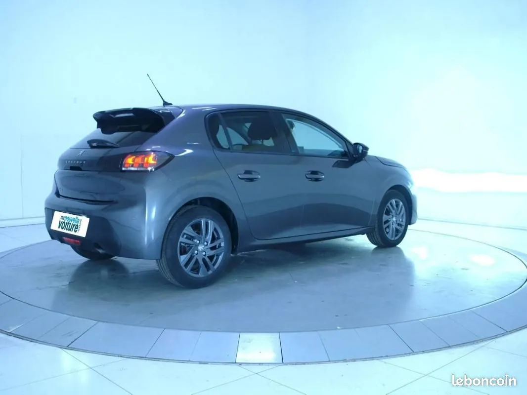 Peugeot 208 2022 photo 5