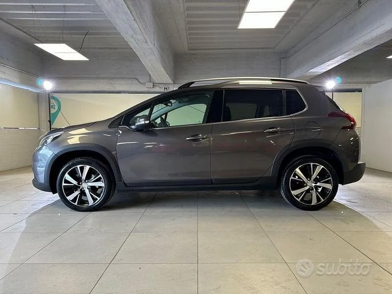 Peugeot 2008 2017 photo 2