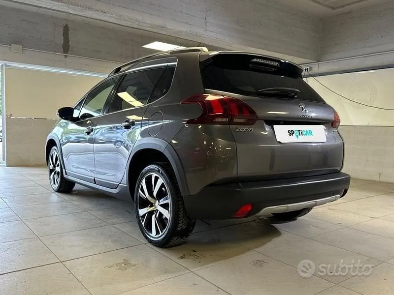 Peugeot 2008 2017 photo 3