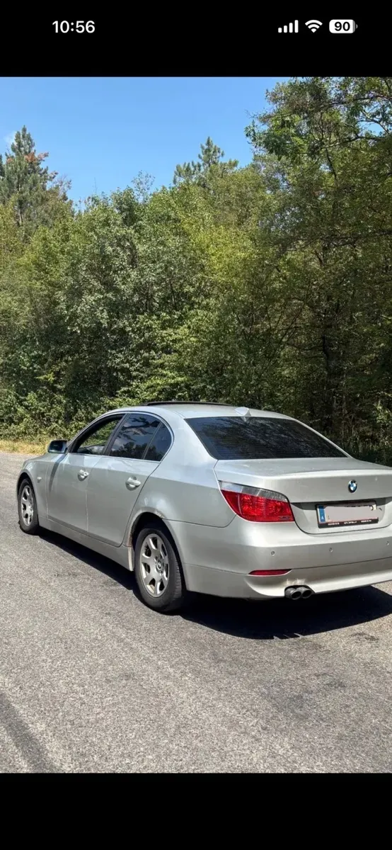 BMW 5 Series 2004 photo 2