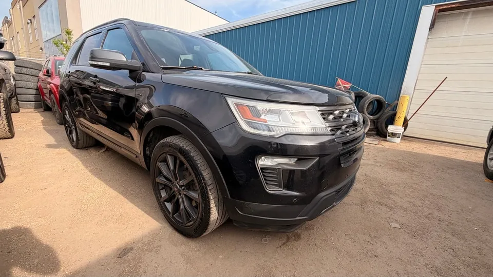 Ford Explorer 2018 photo 3