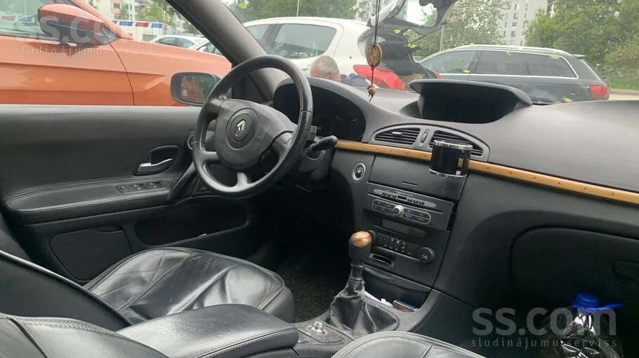 Renault Laguna 2005 photo 2