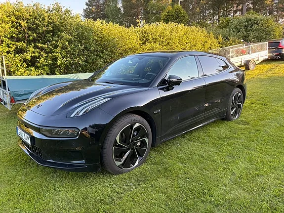 Zeekr 001