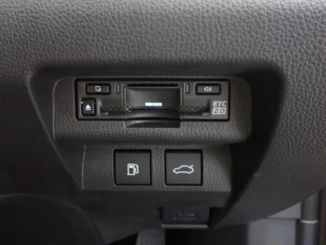 Toyota Crown Crossover 2023 photo 5