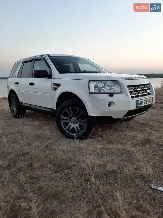 Land Rover Freelander 2008 photo 2