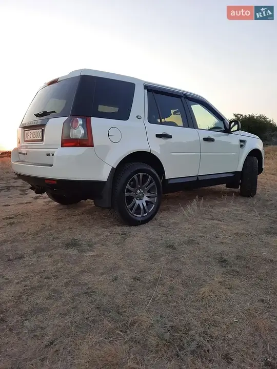 Land Rover Freelander 2008 photo 3