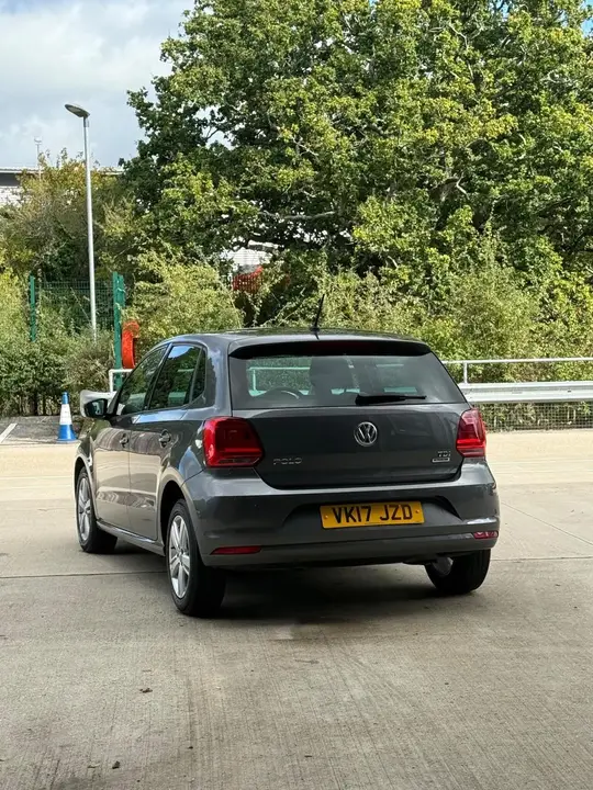 Volkswagen Polo 2017 photo 2