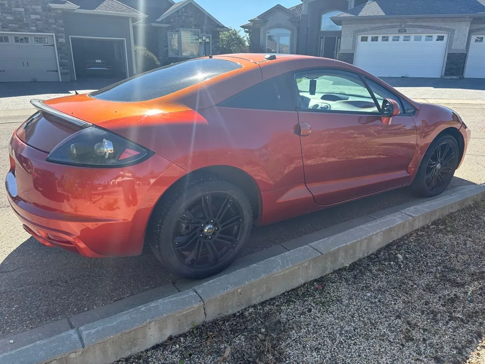 Mitsubishi Eclipse 2008 photo 3