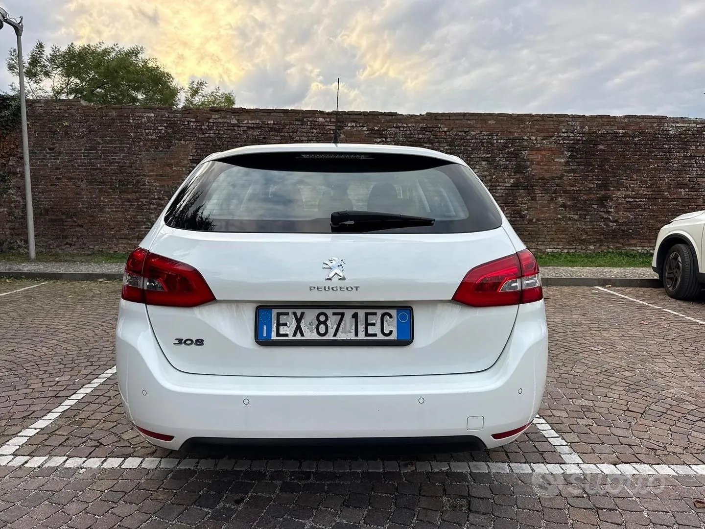 Peugeot 308 2014 photo 3