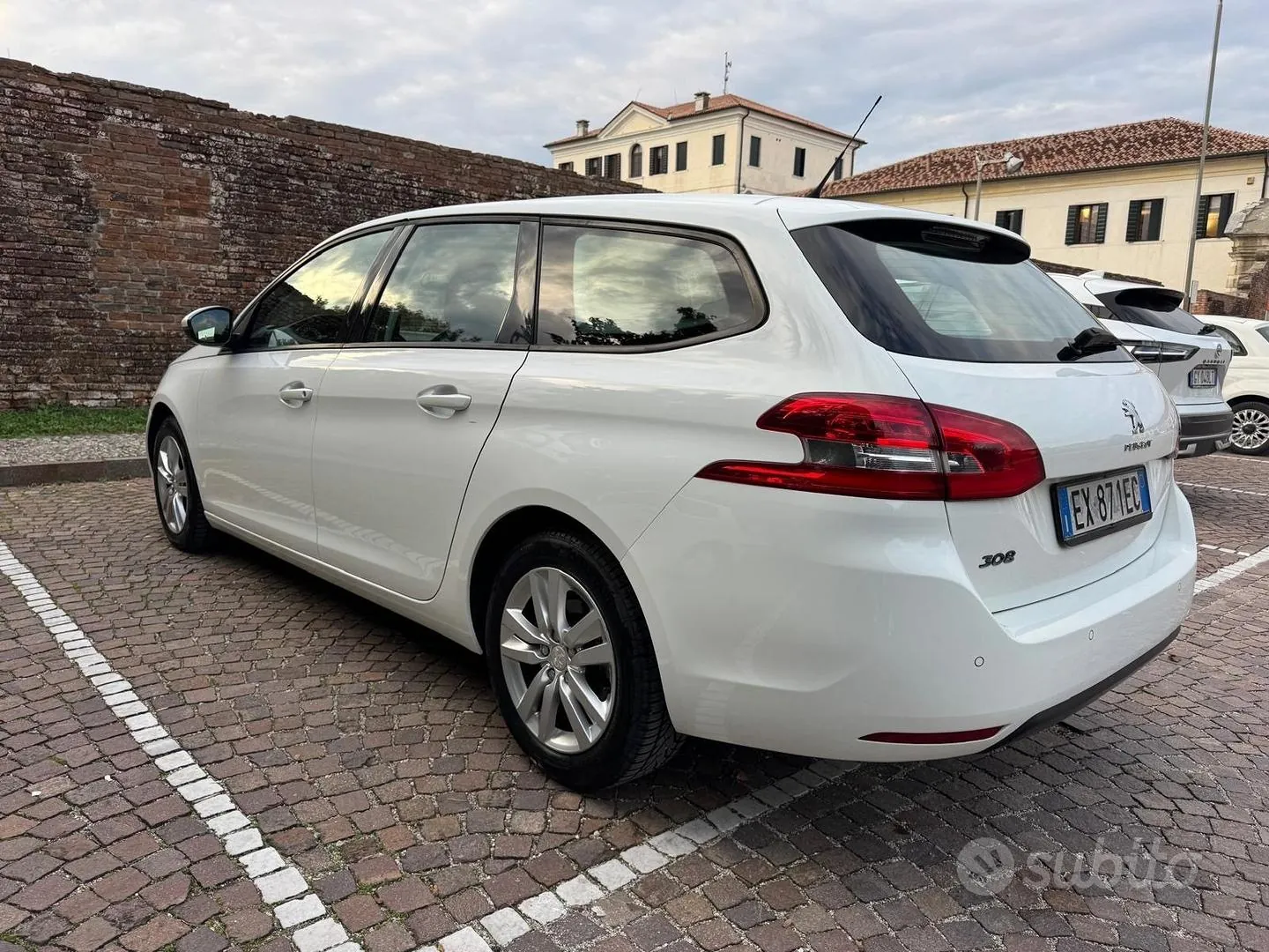 Peugeot 308 2014 photo 4