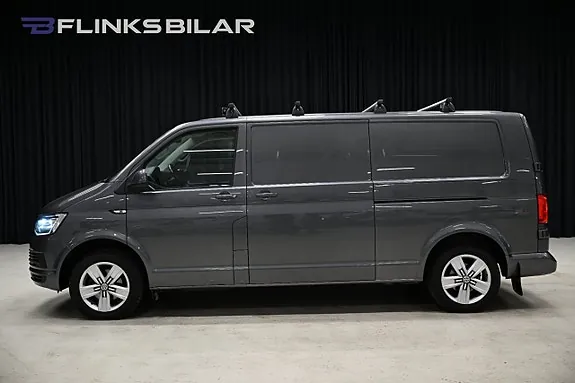 Volkswagen Transporter 2018 photo 2