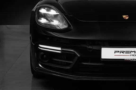 Porsche Panamera Turbo S 2018 photo 5
