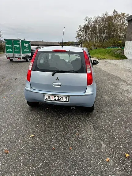 Mitsubishi Colt 2007 photo 4