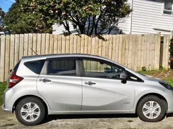 Nissan Note 2018 photo 3