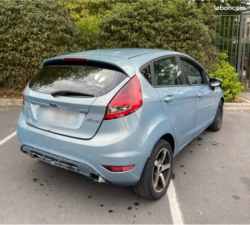 Ford Fiesta 2009 photo 3