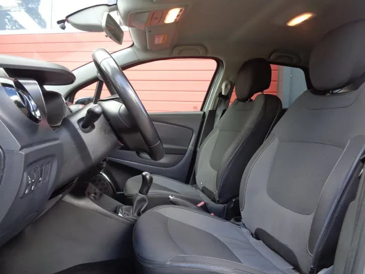 Renault Captur 2014 photo 2