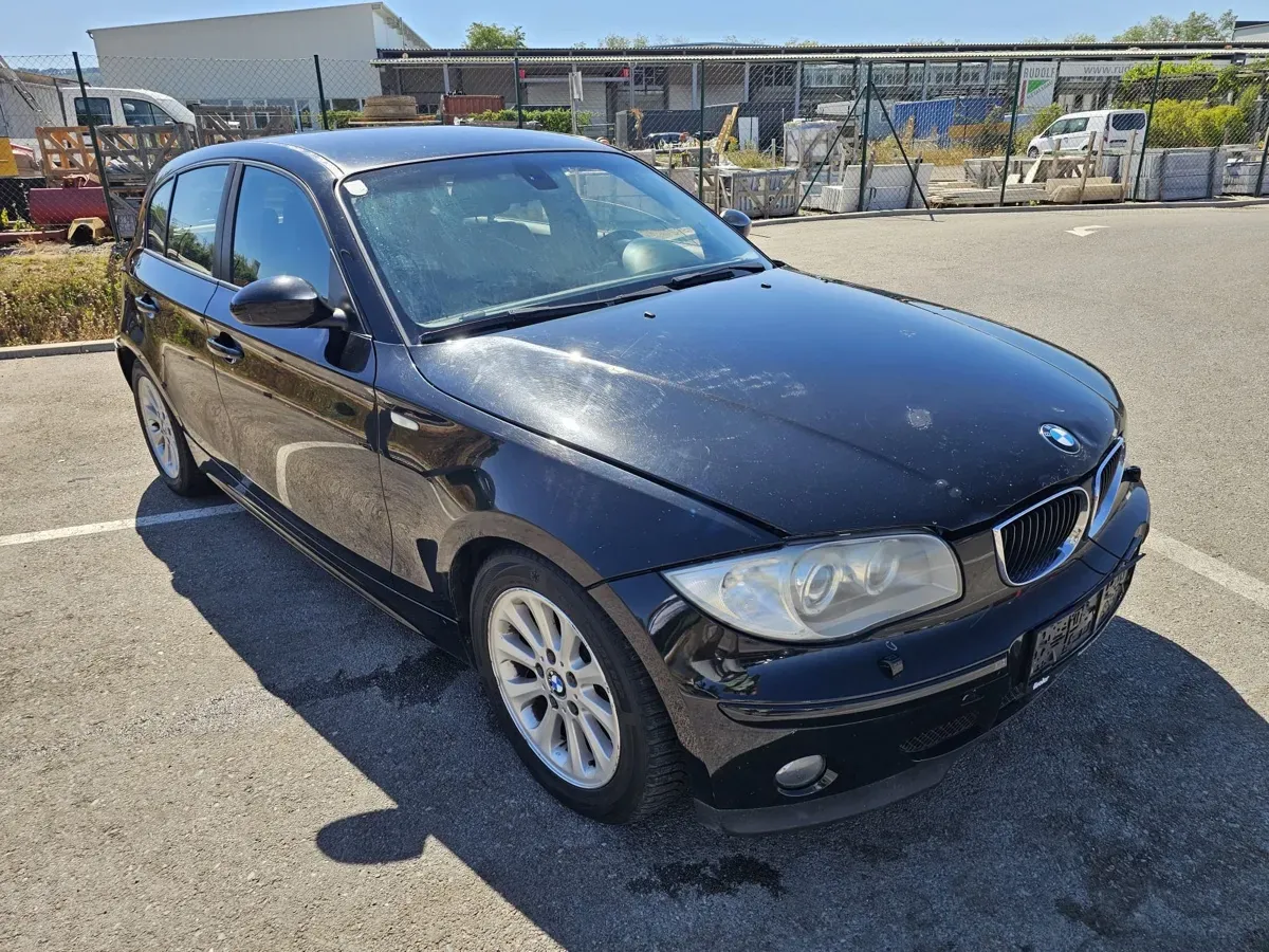 BMW 1 Series 2005 photo 2