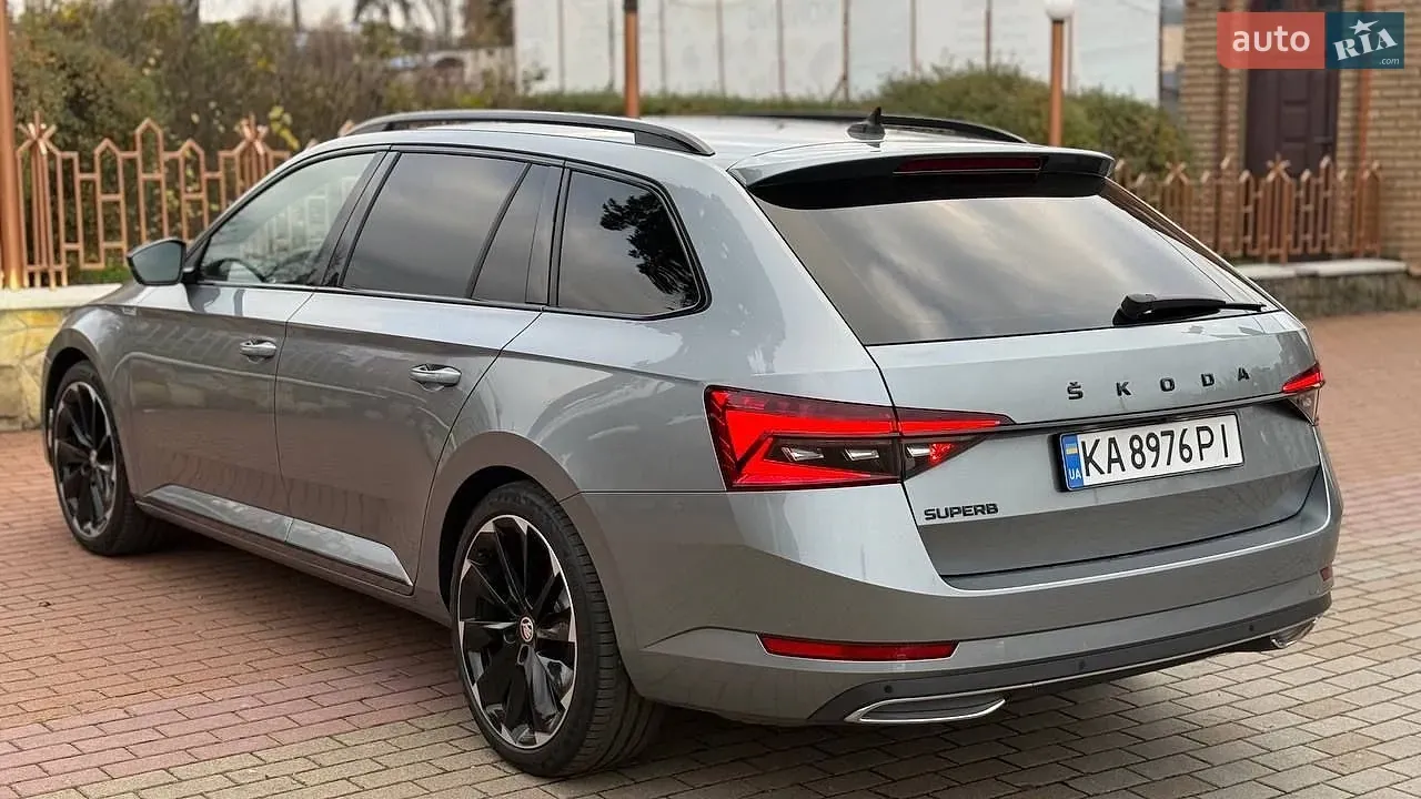 Skoda Superb 2021 photo 4