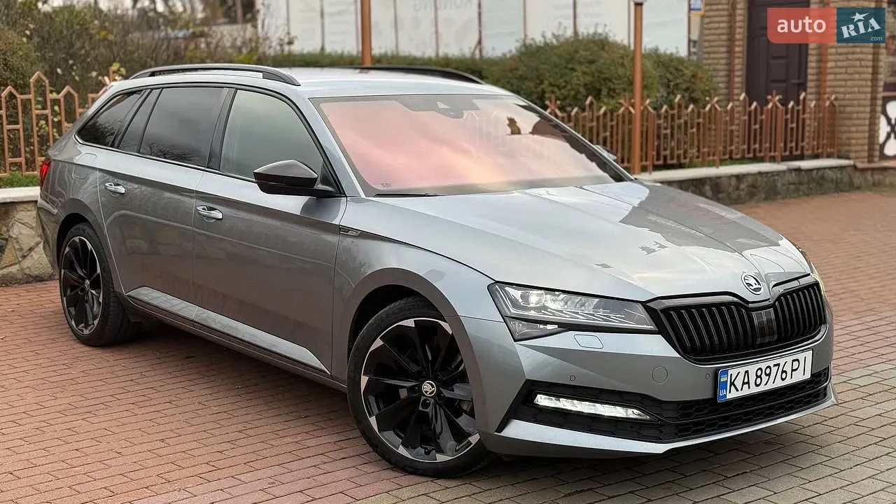 Skoda Superb 2021 photo 2