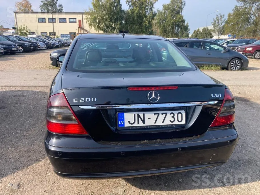 Mercedes-Benz E200 2008 photo 5