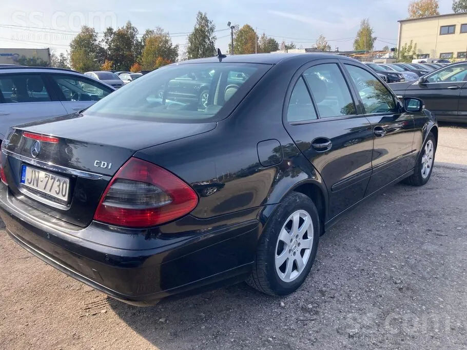 Mercedes-Benz E200 2008 photo 4