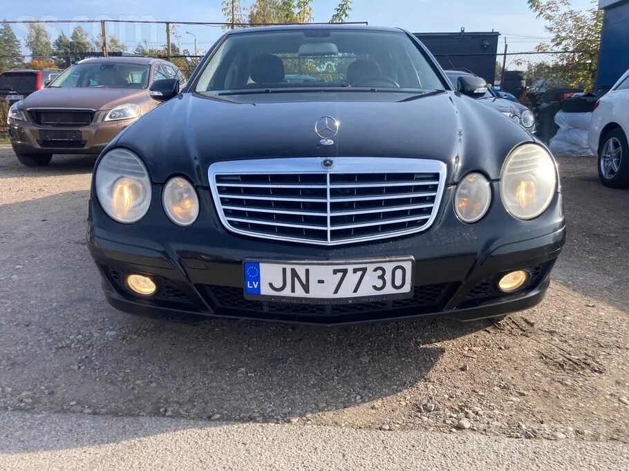 Mercedes-Benz E200 2008 photo 2