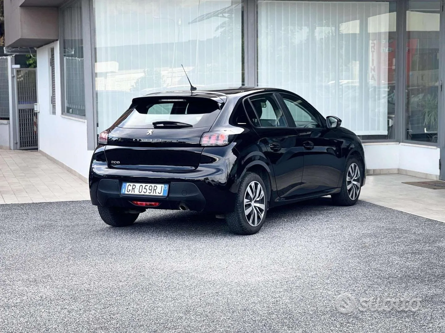 Peugeot 208 2023 photo 5