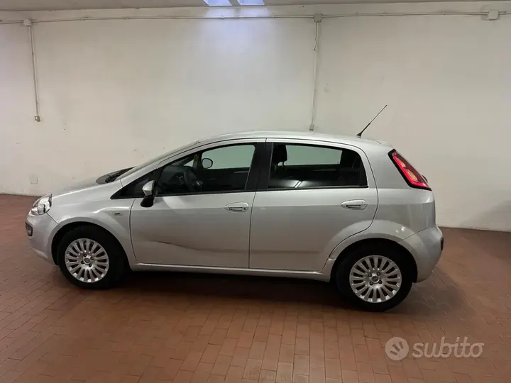 Fiat Punto Evo 2010 photo 3