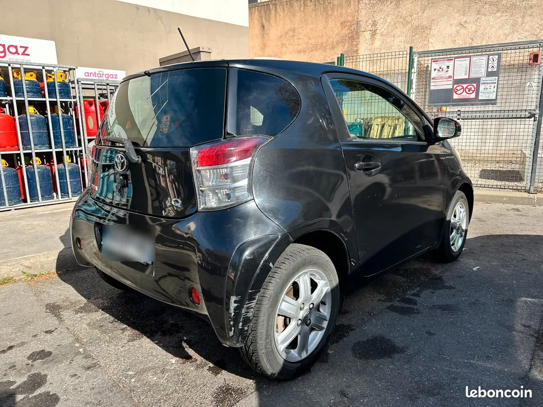 Toyota Iq 2009 photo 3