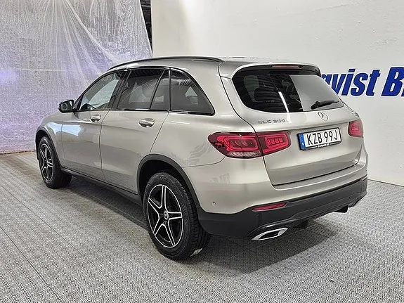 Mercedes-Benz Glc300 E 2022 photo 5