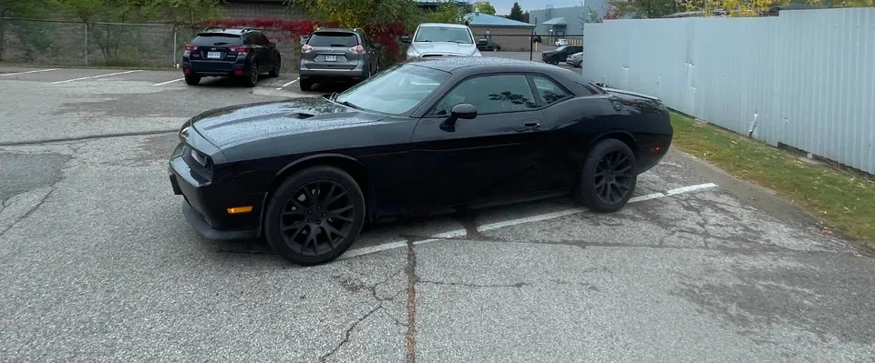 Dodge Challenger 2010 photo 2