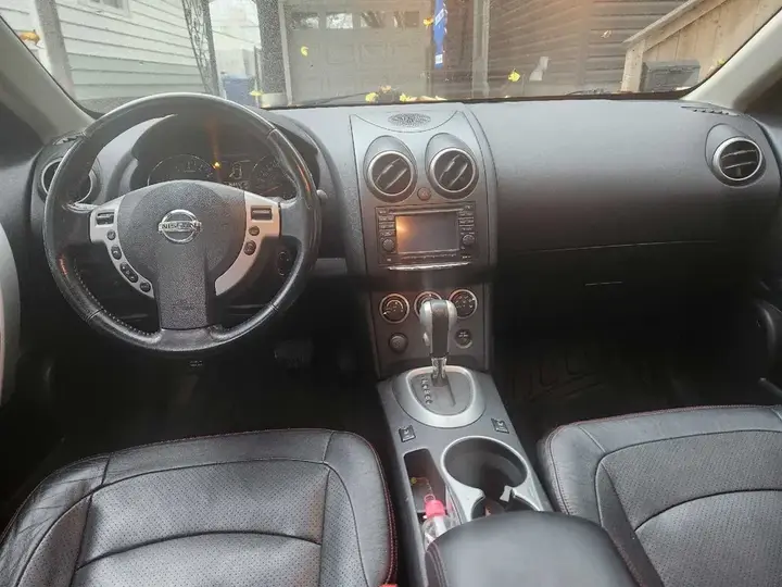 Nissan Rogue 2011 photo 5