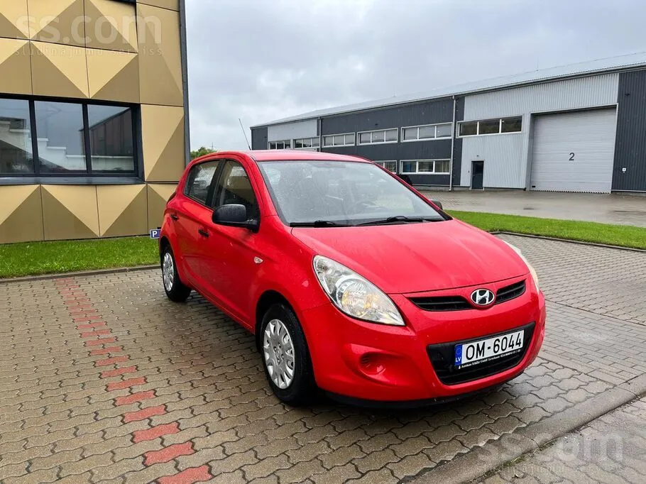 Hyundai I20 2010 photo 2