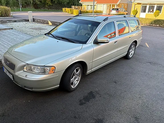 Volvo V70 2007 photo 2