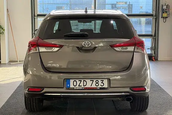 Toyota Auris 2018 photo 4