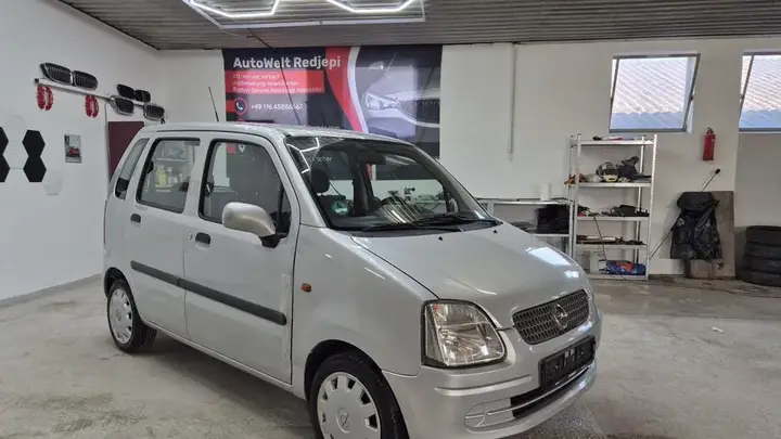 Opel Agila
