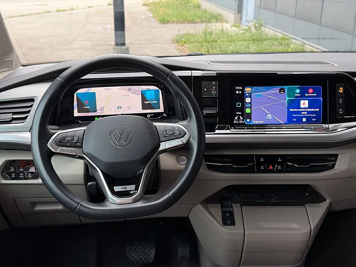 Volkswagen Multivan 2023 photo 2